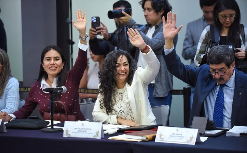 Senado aprueba elevar programas sociales a derechos constitucionales