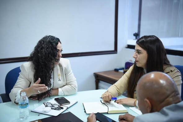 Gestiones para Miguel Alemán y Camargo en ISSSTE e INDEP
