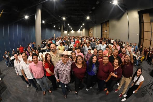Senadora Olga Sosa Ruiz reconoce a los papás de Reynosa
